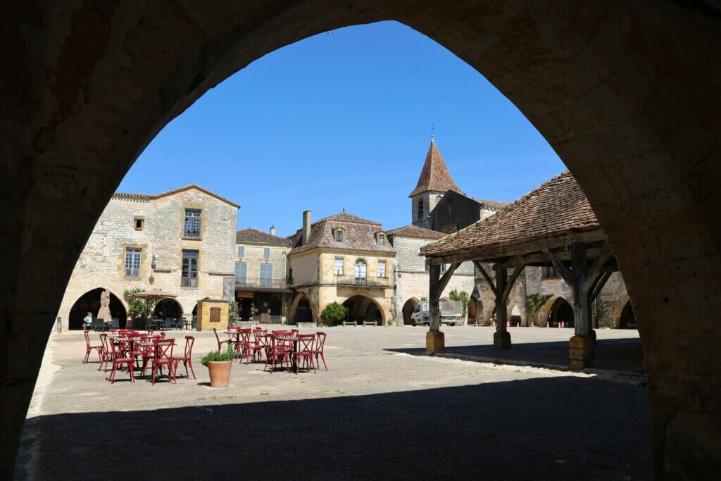 pexels-arnaud-32767063